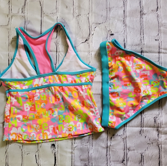 ❌❌SOLD❌❌WAS $40 ❌New 😀 YMI Tankini swimwear 2pc Girls 10/12. - Picture 3 of 7